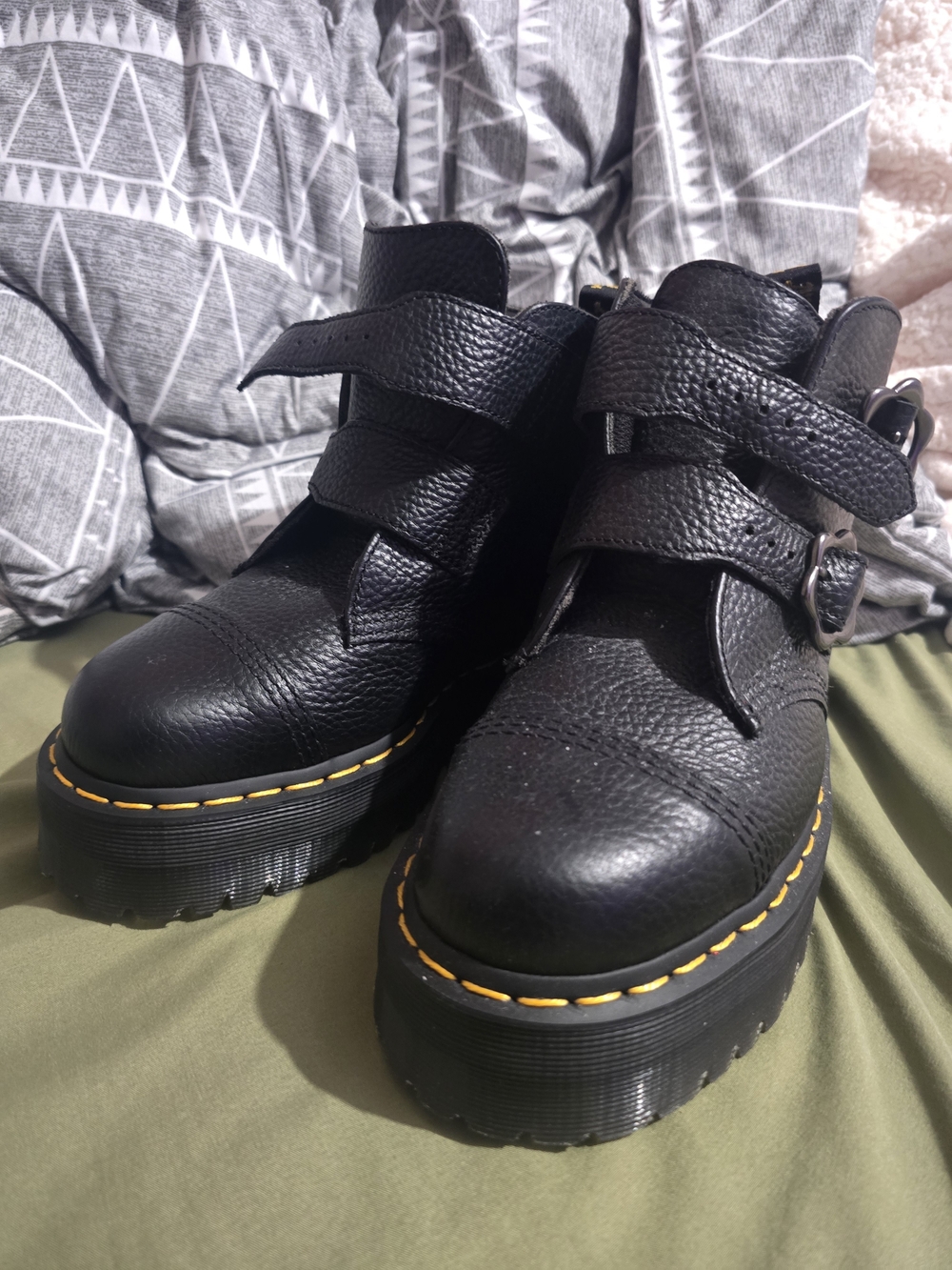 Dr Martens Platform Star Strap Boots
